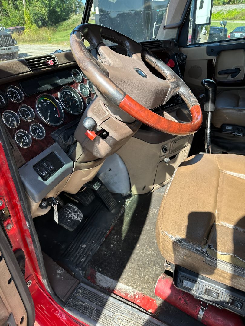 2015 FREIGHTLINER Coronado 132 - Image 14